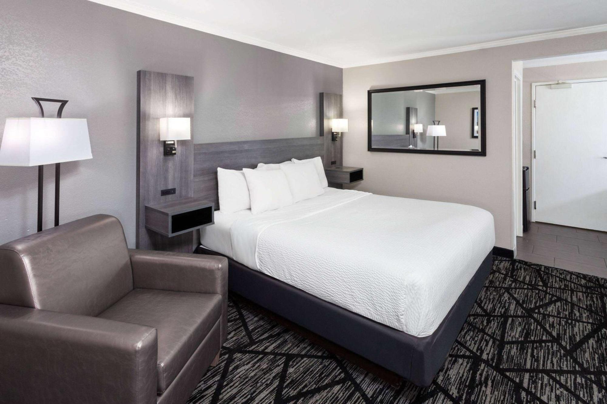 La Quinta Inn By Wyndham Cleveland Independence Eksteriør bilde
