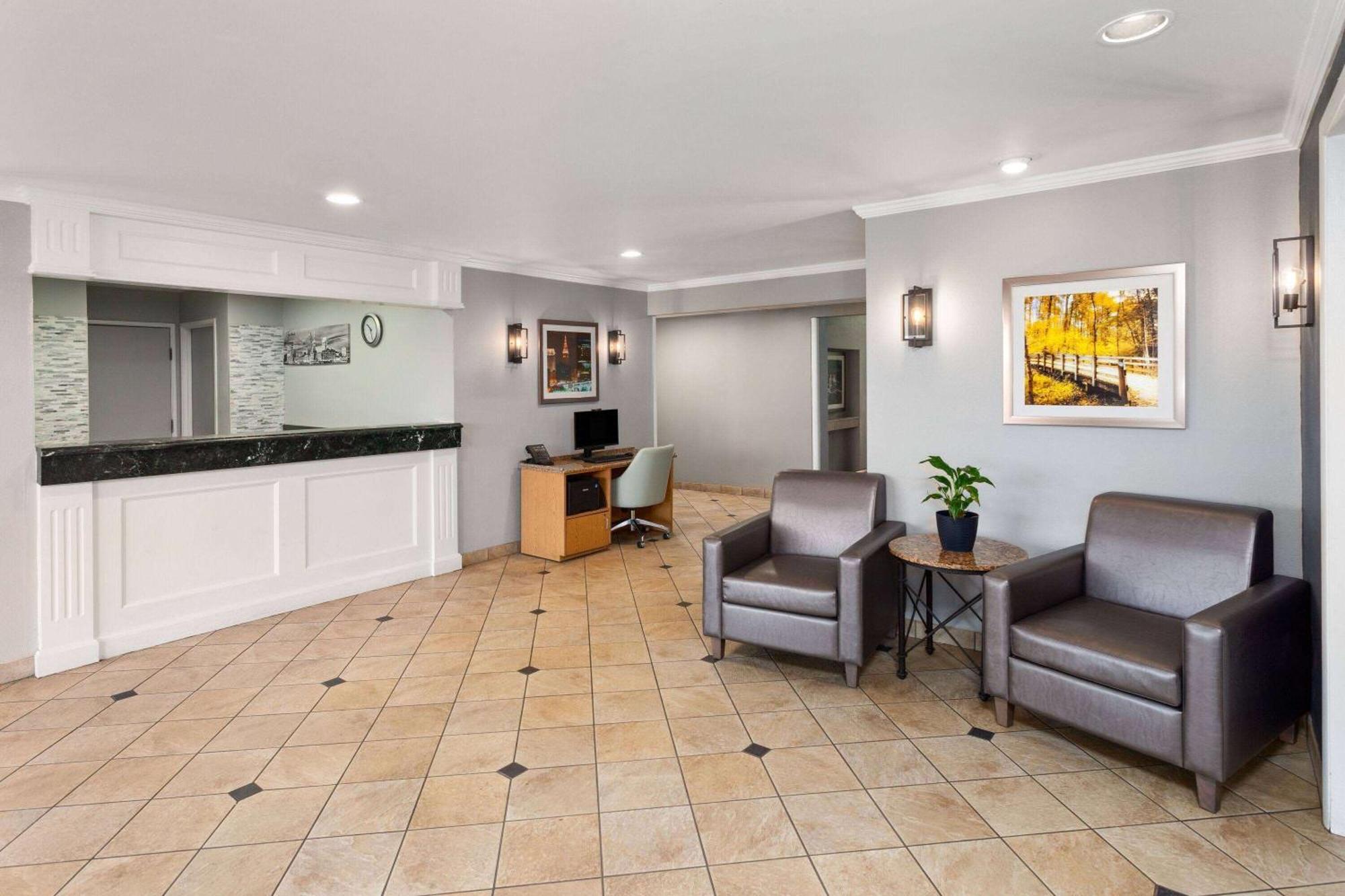 La Quinta Inn By Wyndham Cleveland Independence Eksteriør bilde